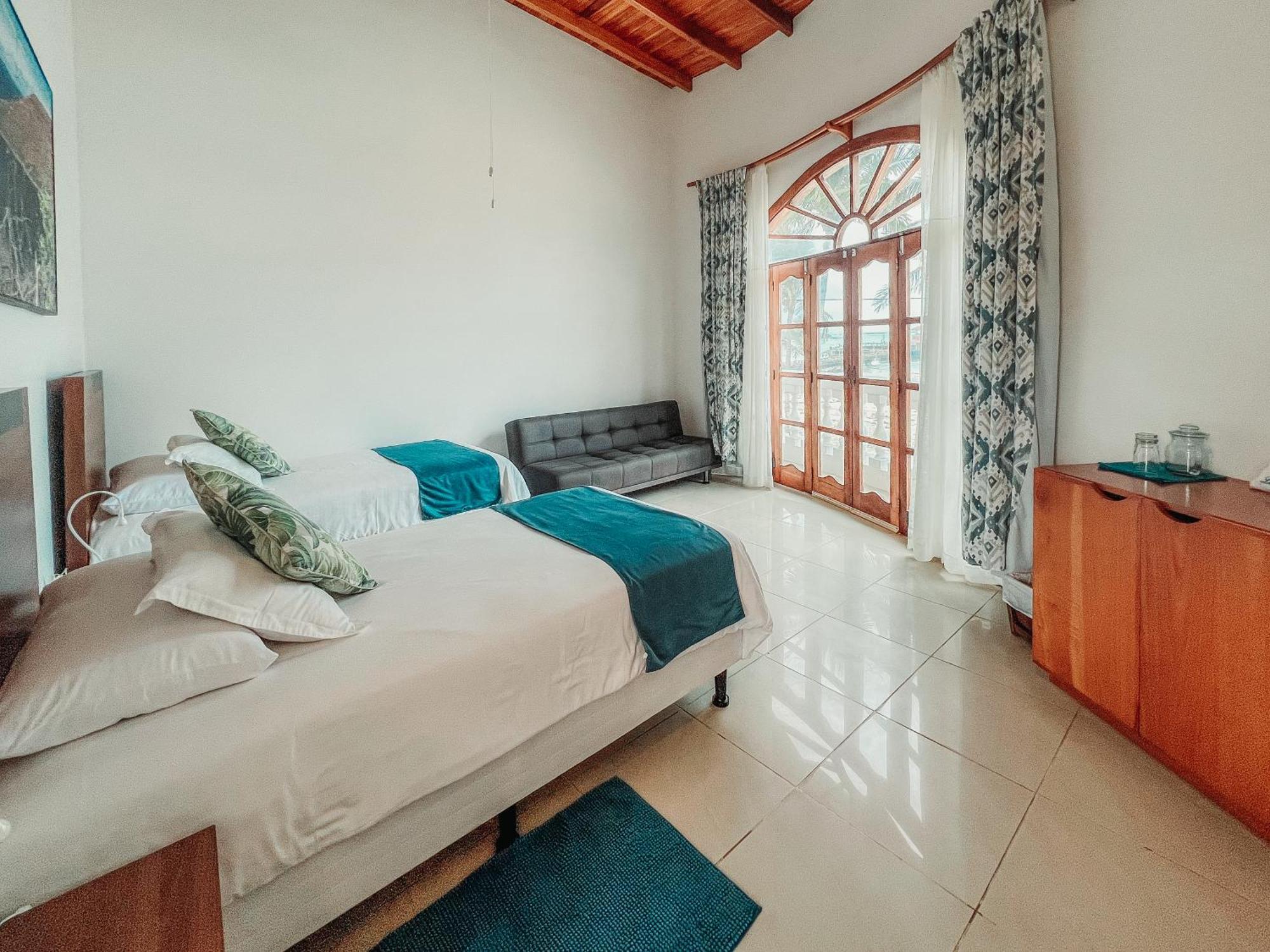 Hotel Albemarle Puerto Villamil Dış mekan fotoğraf